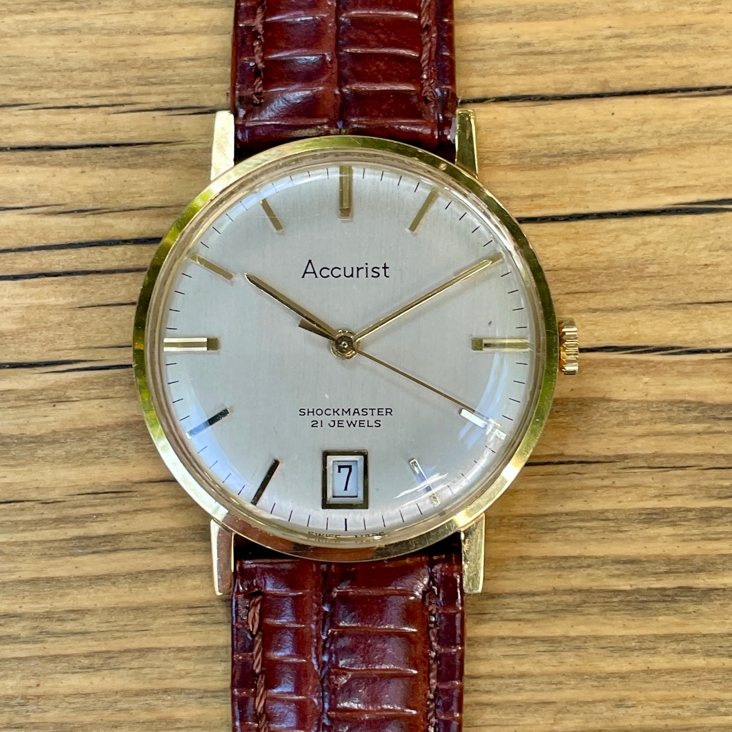 Vintage Accutrist 21 Jewel Hand wound Watch  - Swiss AS1881 Movement