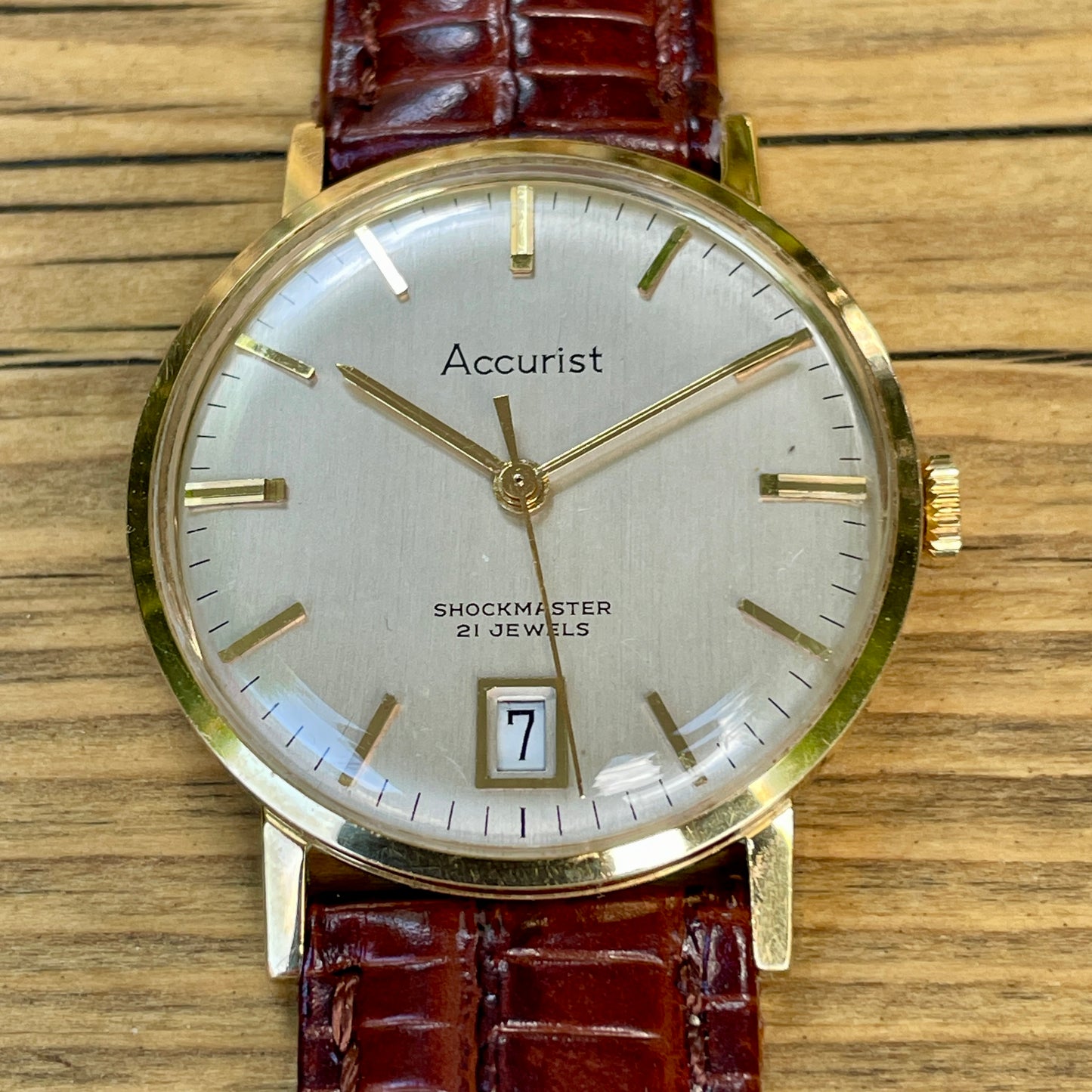 Vintage Accutrist 21 Jewel Hand wound Watch  - Swiss AS1881 Movement