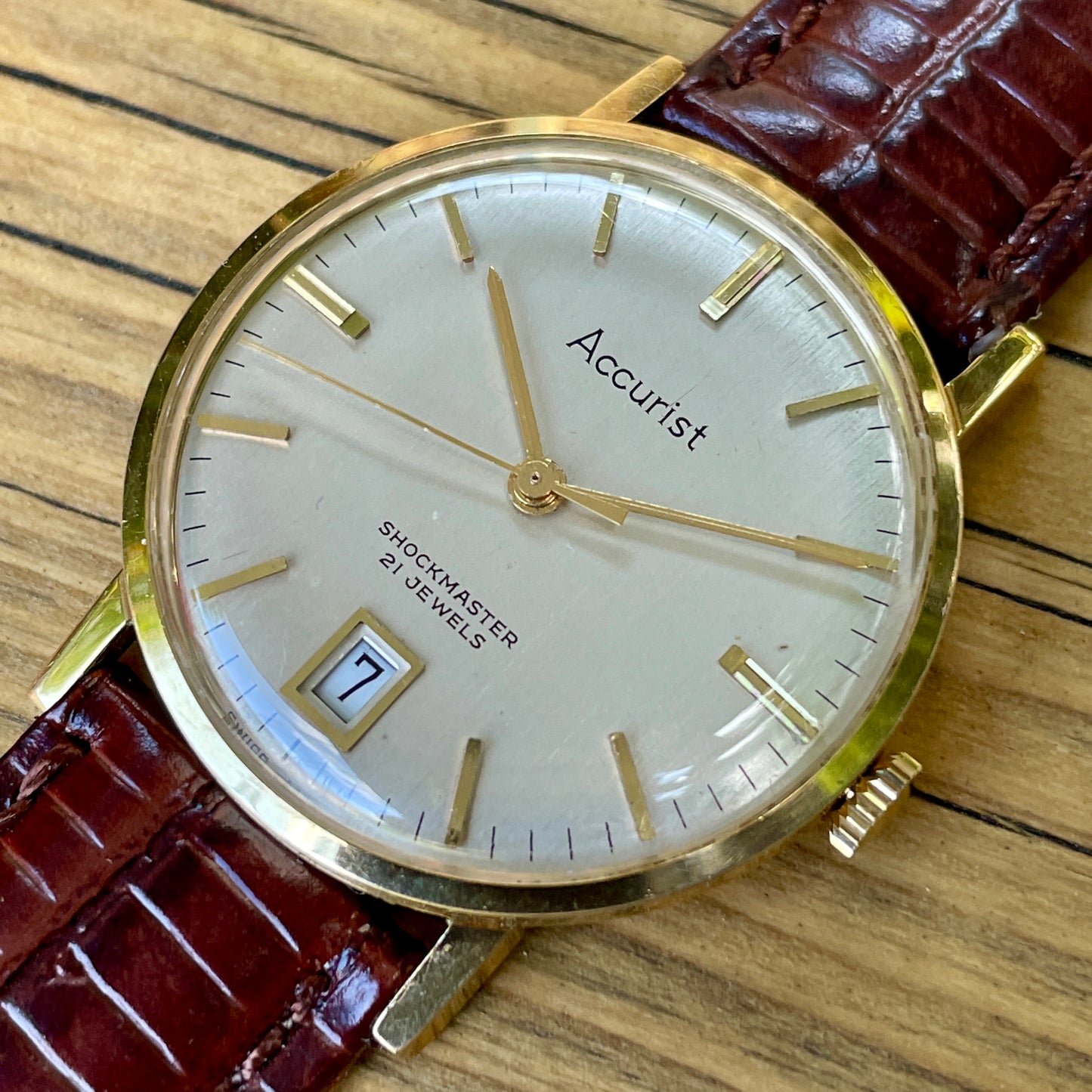 Vintage Accutrist 21 Jewel Hand wound Watch  - Swiss AS1881 Movement
