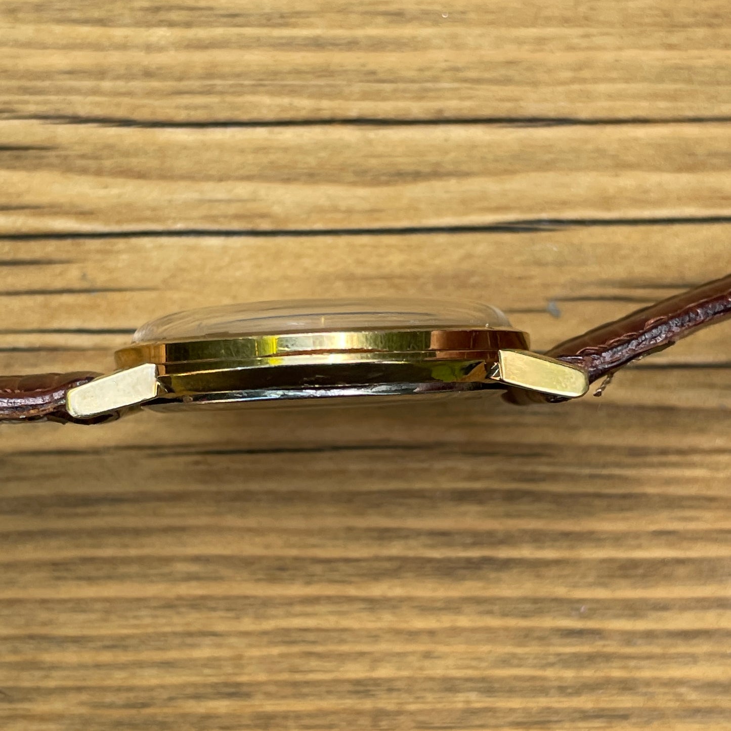 Vintage Accutrist 21 Jewel Hand wound Watch  - Swiss AS1881 Movement