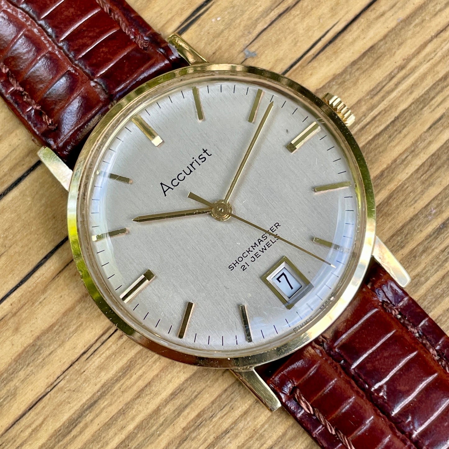 Vintage Accutrist 21 Jewel Hand wound Watch  - Swiss AS1881 Movement