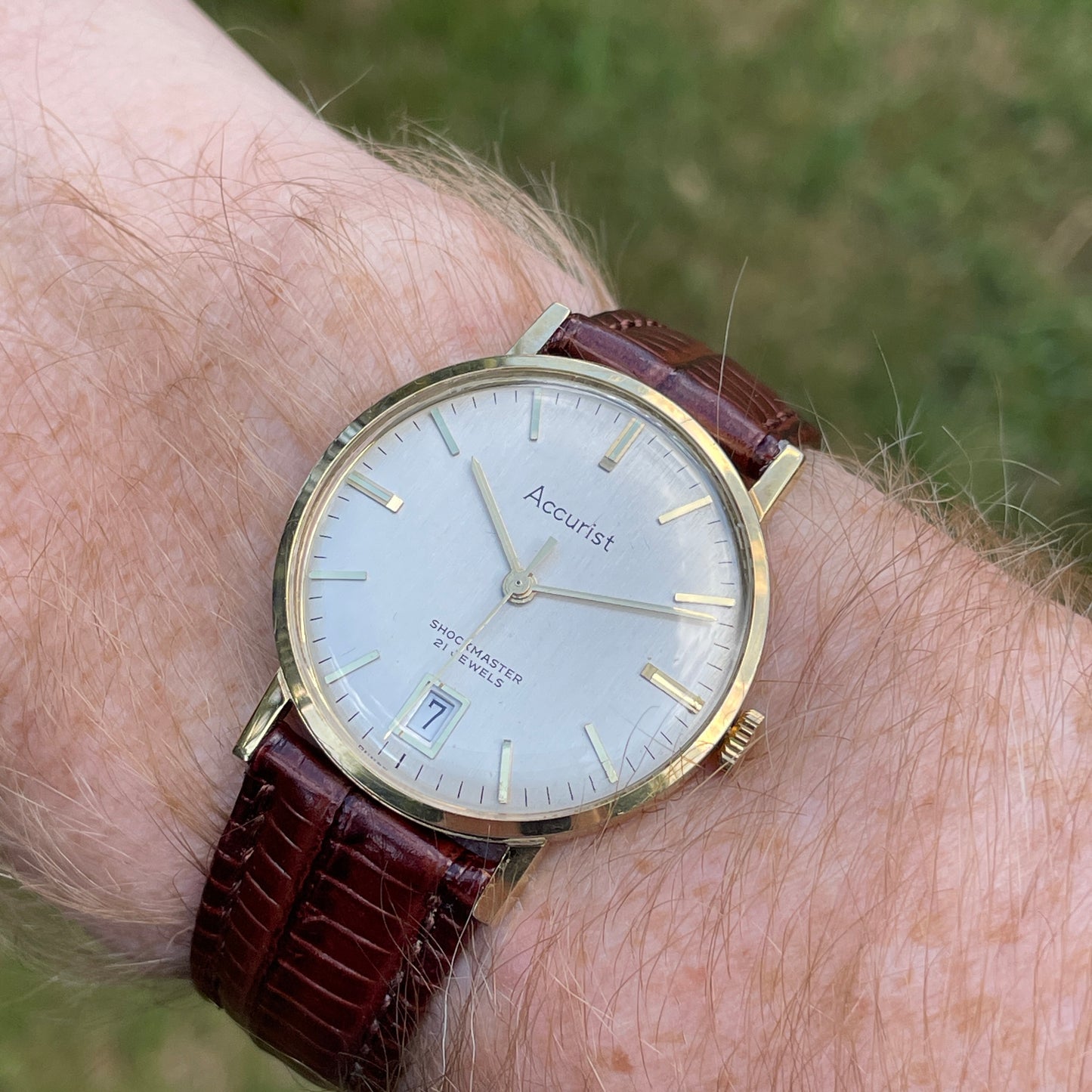 Vintage Accutrist 21 Jewel Hand wound Watch  - Swiss AS1881 Movement