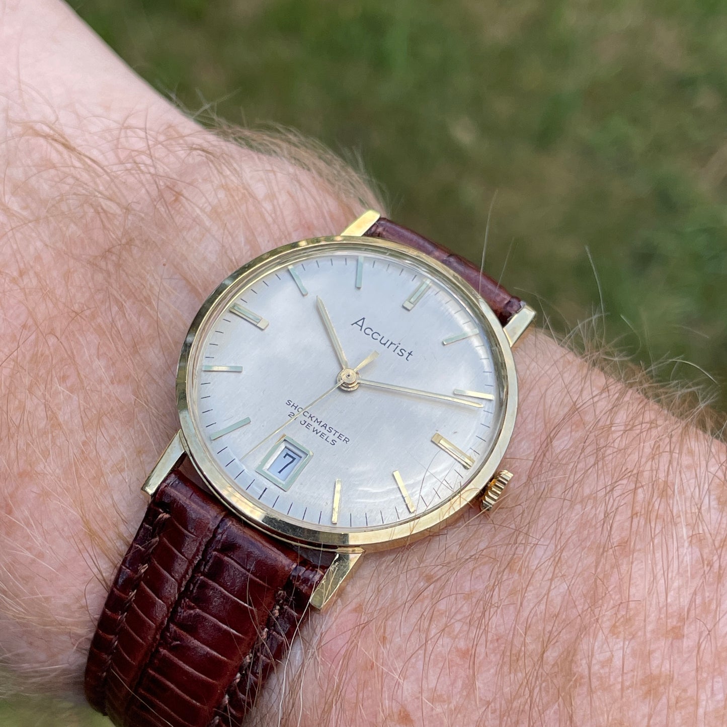 Vintage Accutrist 21 Jewel Hand wound Watch  - Swiss AS1881 Movement