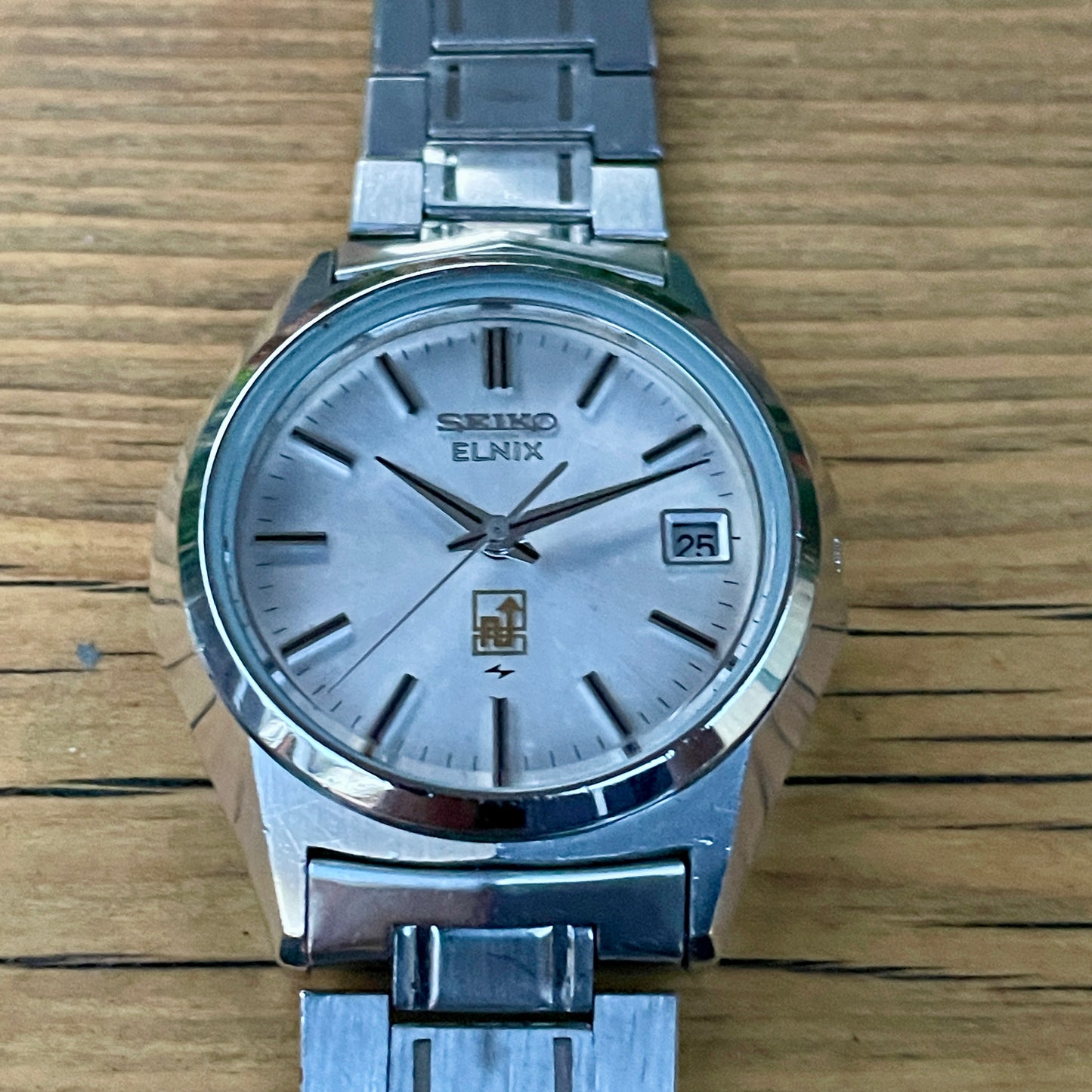 Seiko Elnix Hybrid Electronic Balance Watch 0702-7070 December 1974