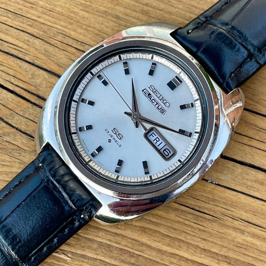 上品な Automatic Actus Seiko 6106-7420 Time-Tee's – 1970 November 時計