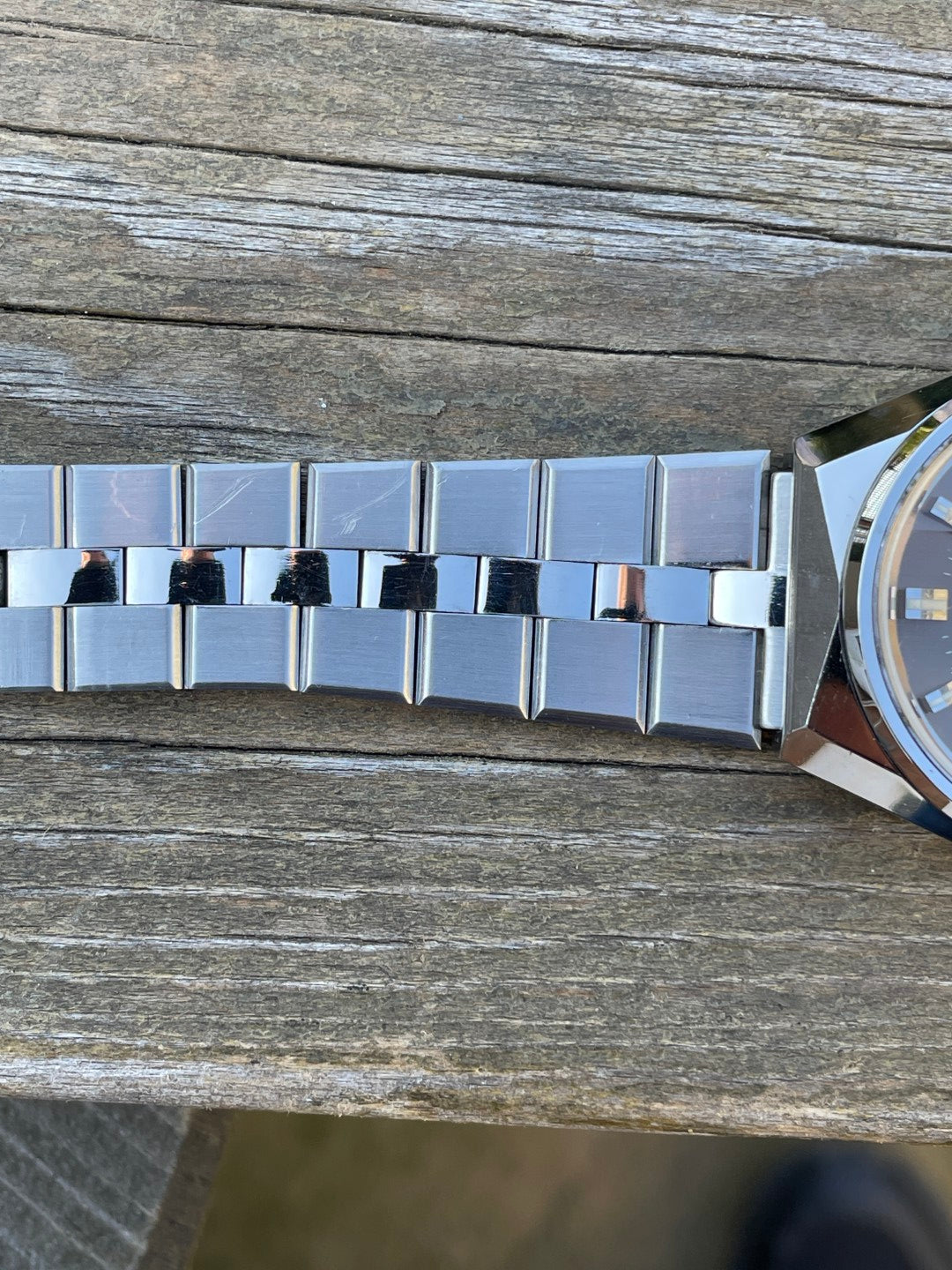 Seiko Elnix 0703-7010 January 1974 Electronic Balance Hybrid Watch