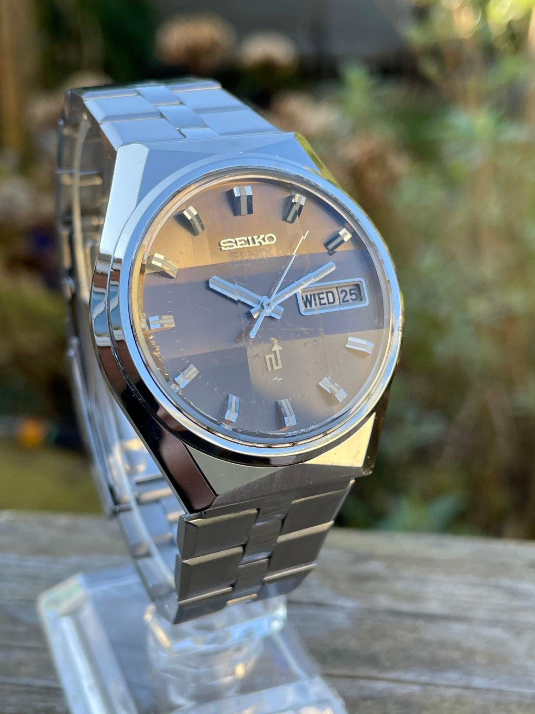 Seiko Elnix 0703-7010 January 1974 Electronic Balance Hybrid Watch