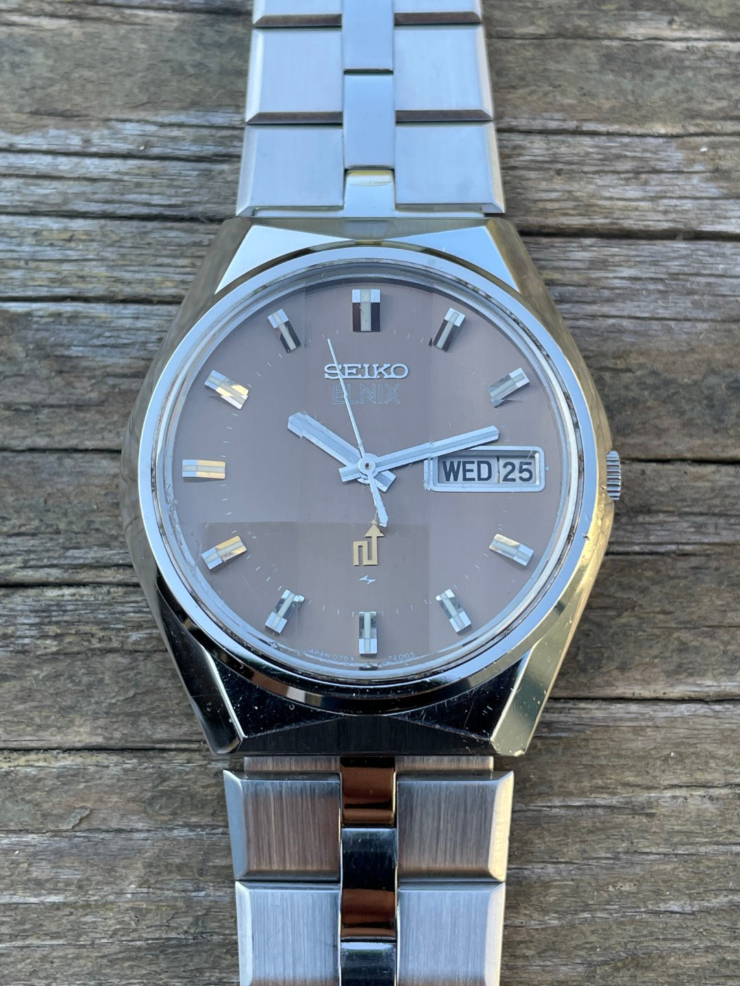 Seiko Elnix 0703-7010 January 1974 Electronic Balance Hybrid Watch