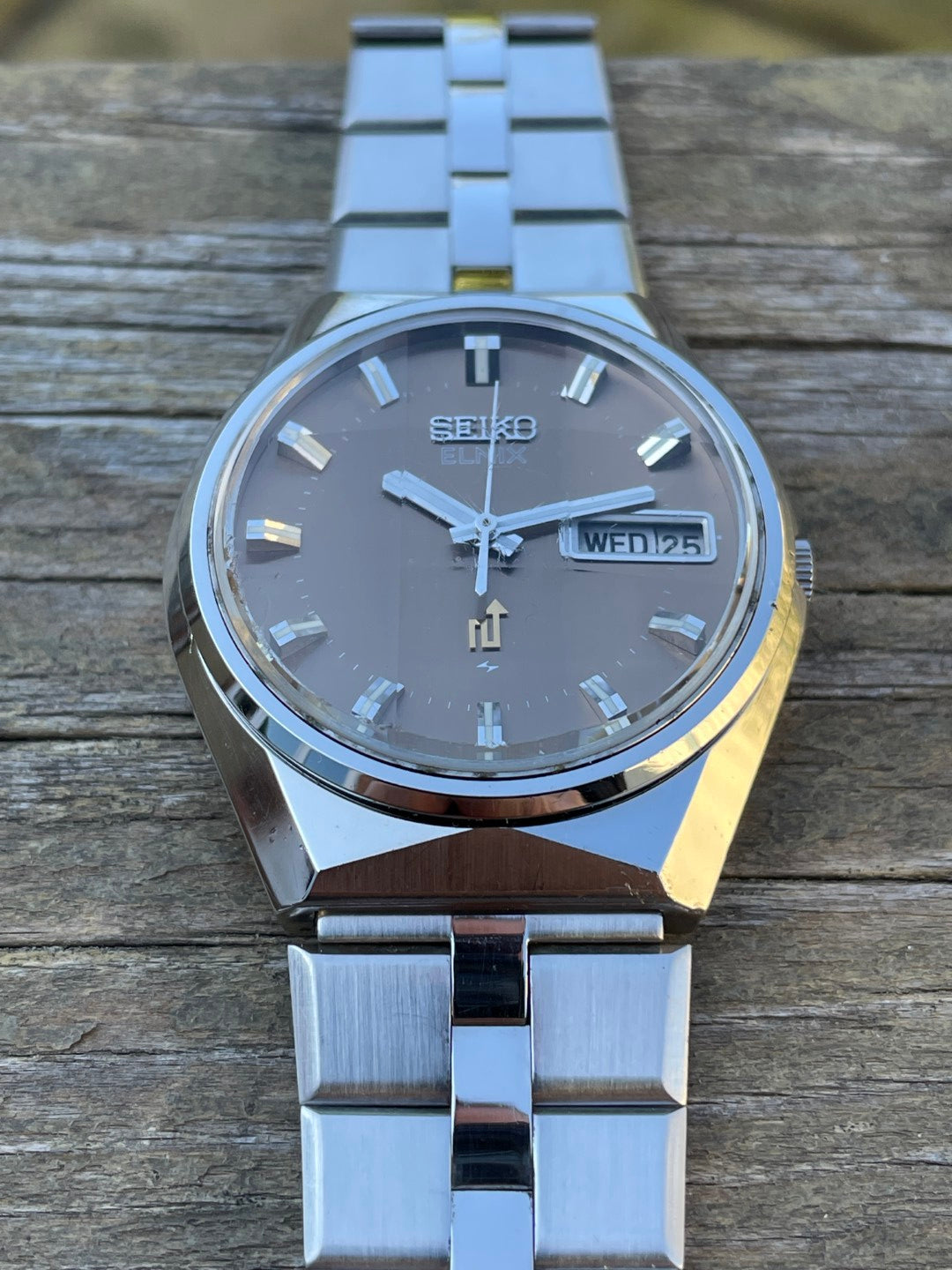 Seiko Elnix 0703-7010 January 1974 Electronic Balance Hybrid Watch