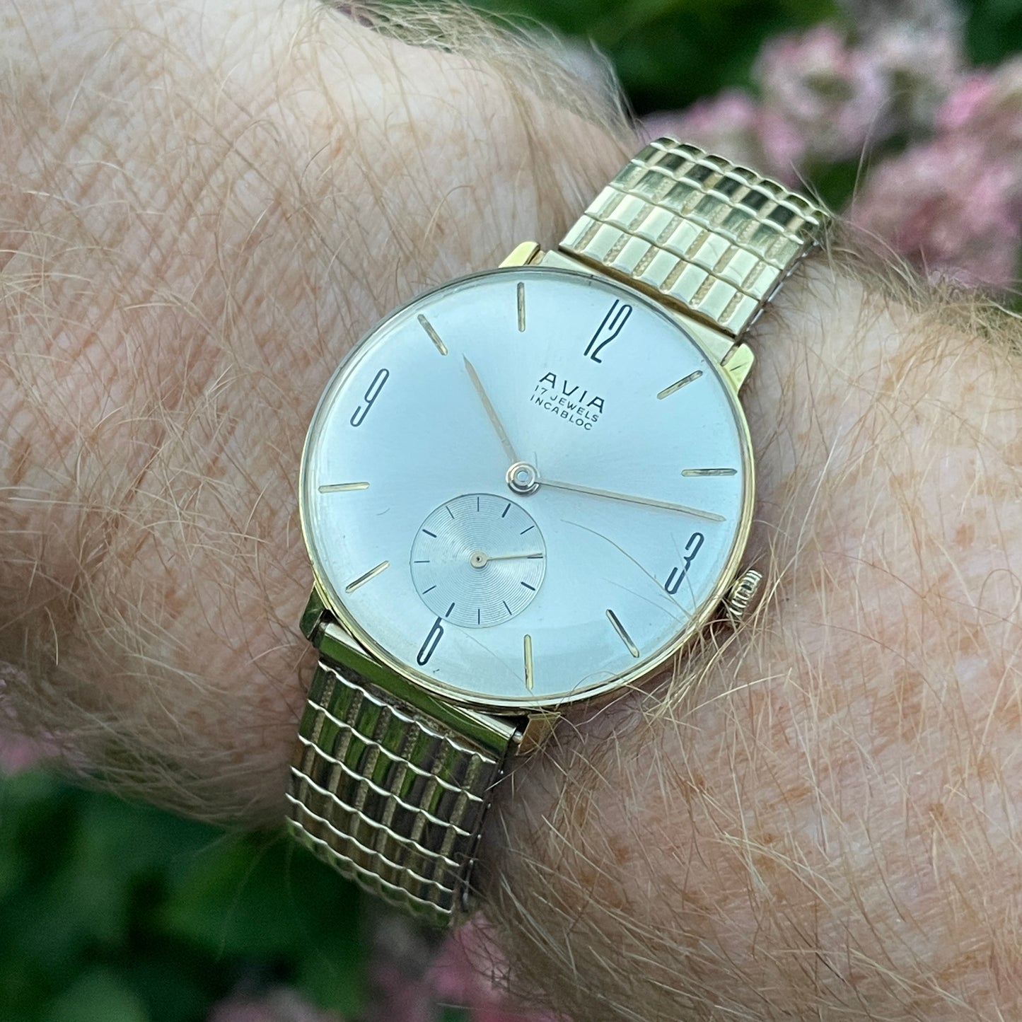 Classic Vintage Avia Dress Watch 1970s