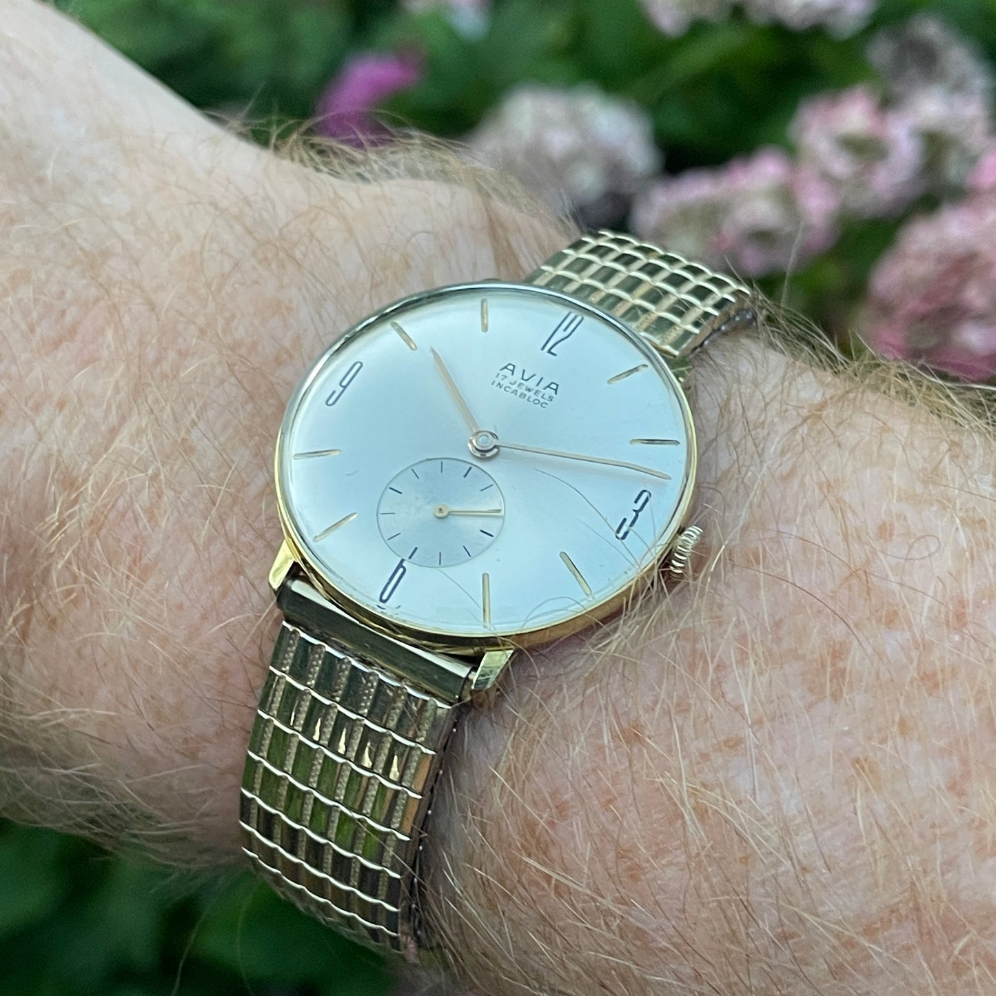 Classic Vintage Avia Dress Watch 1970s