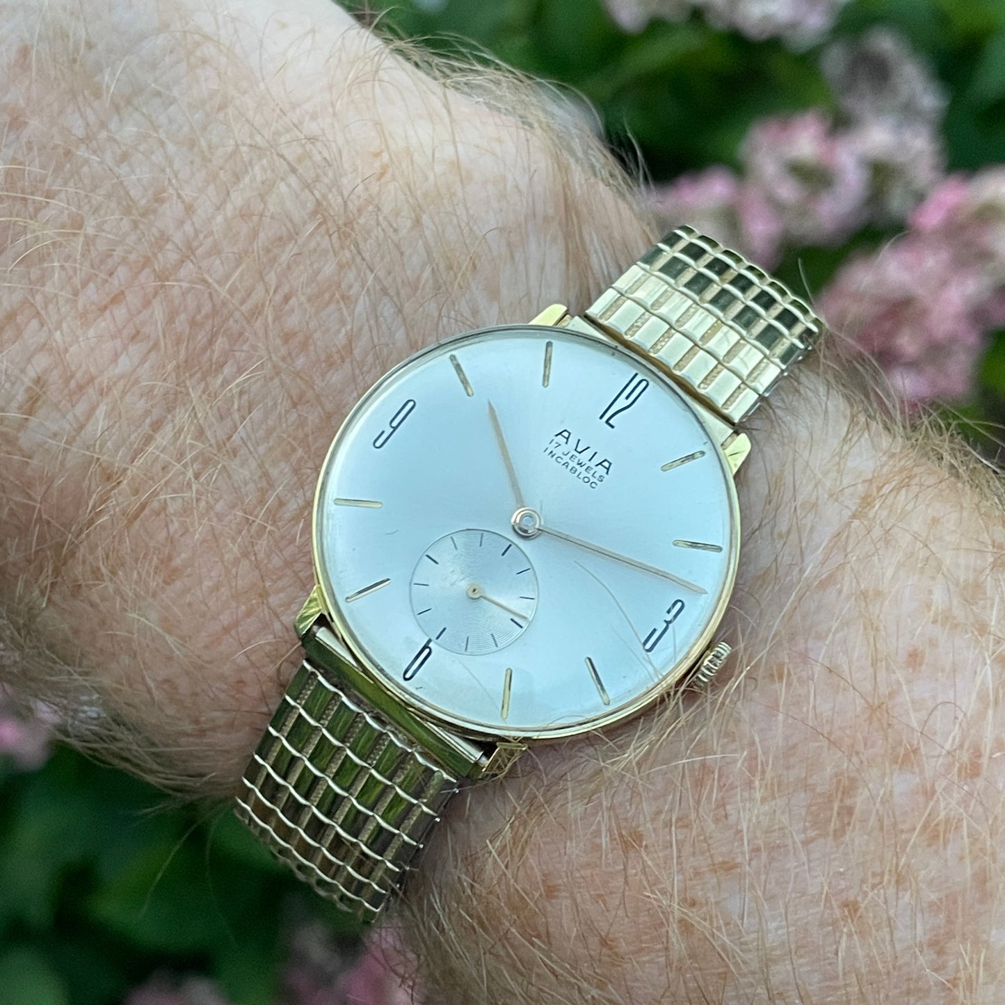 Classic Vintage Avia Dress Watch 1970s
