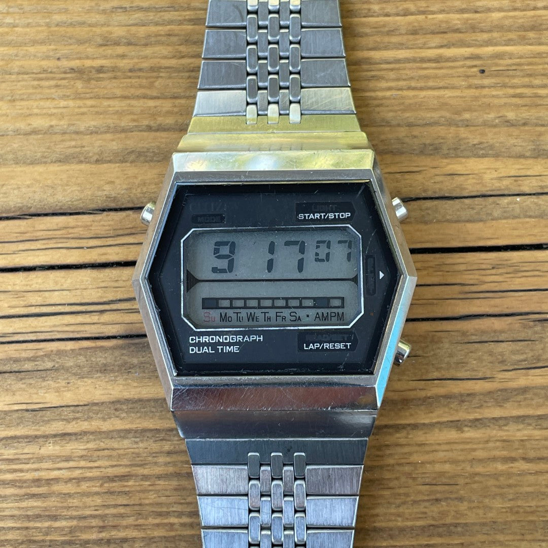 Vintage Citizen Digital Dual Time Chronograph 1970s