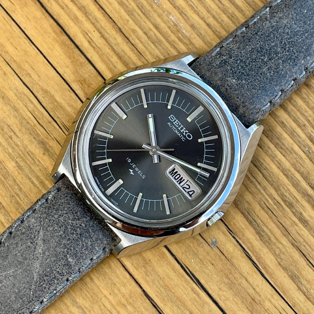 Seiko Automatic 7006-7070 January 1974