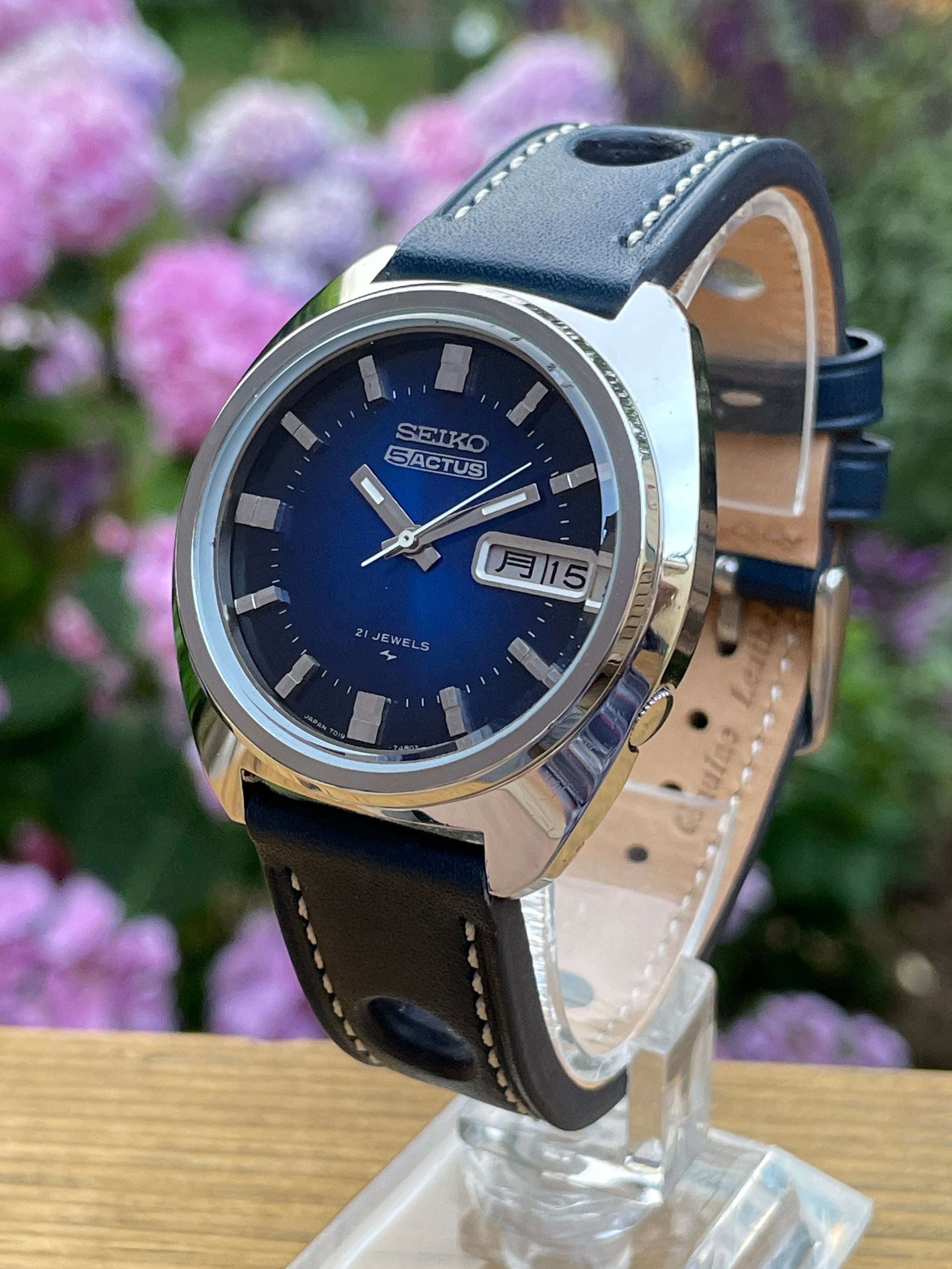 Seiko 5Actus Automatic 7019-7350 October 1974 – Time-Tee's