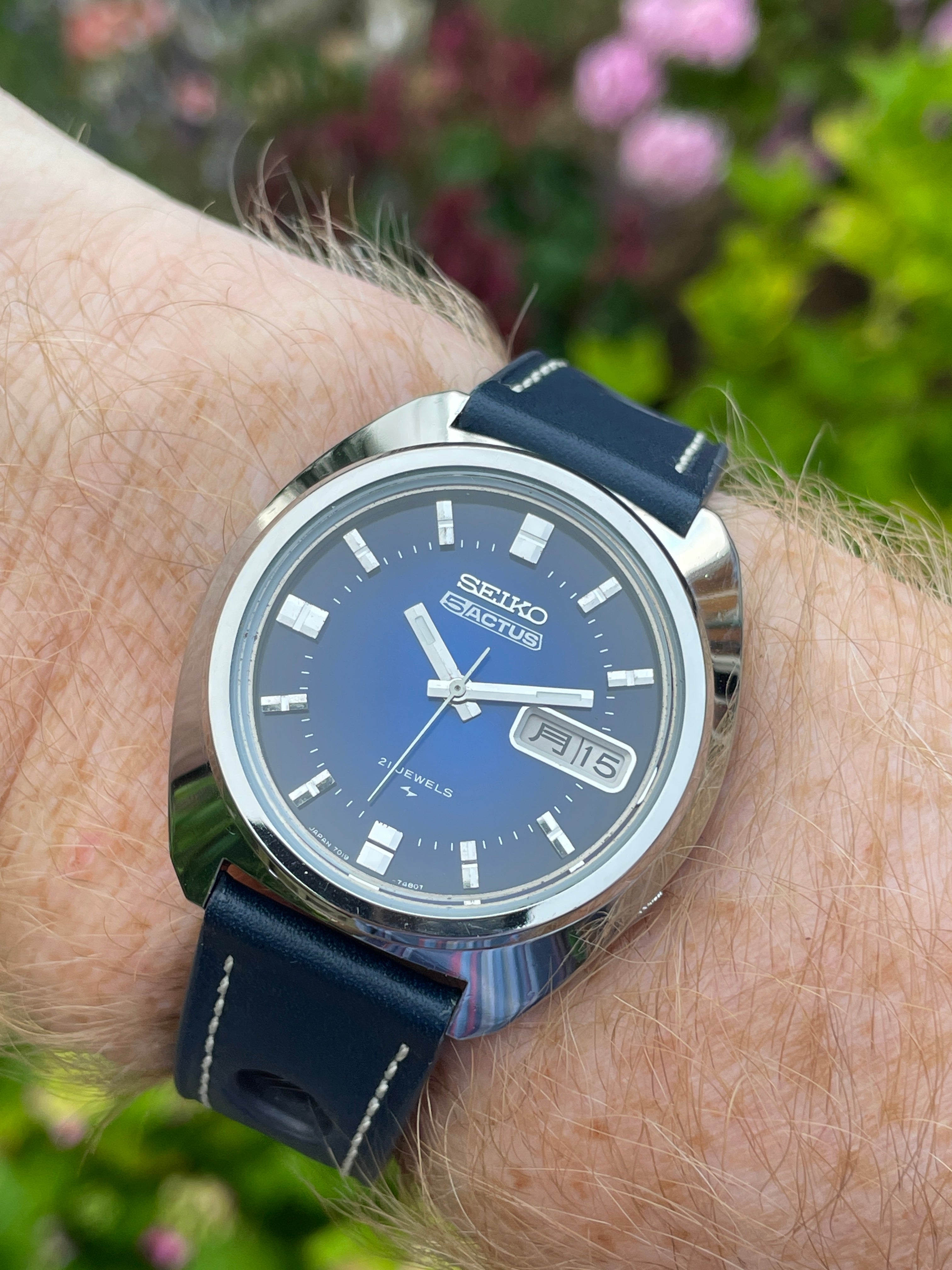 Seiko 5Actus Automatic 7019-7350 October 1974 – Time-Tee's