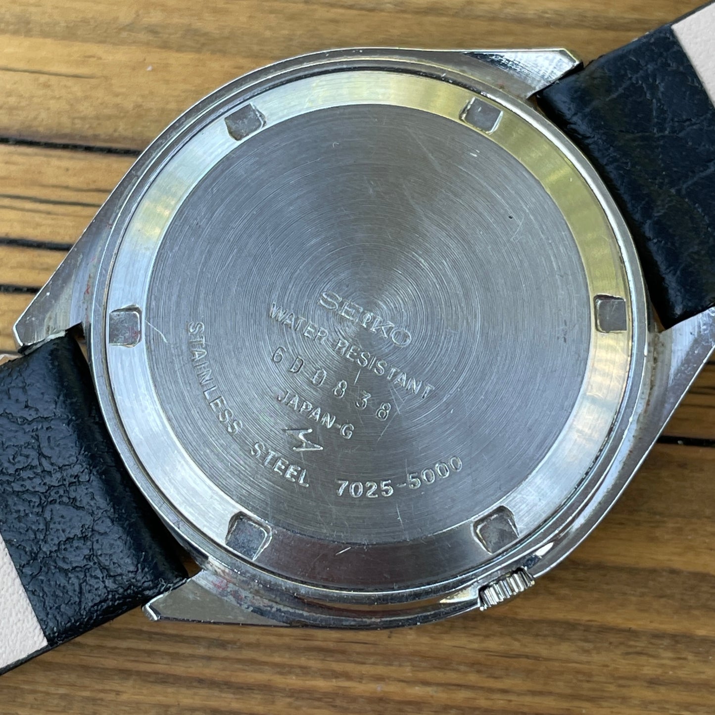 Seiko Automatic December 1976  7025-5000