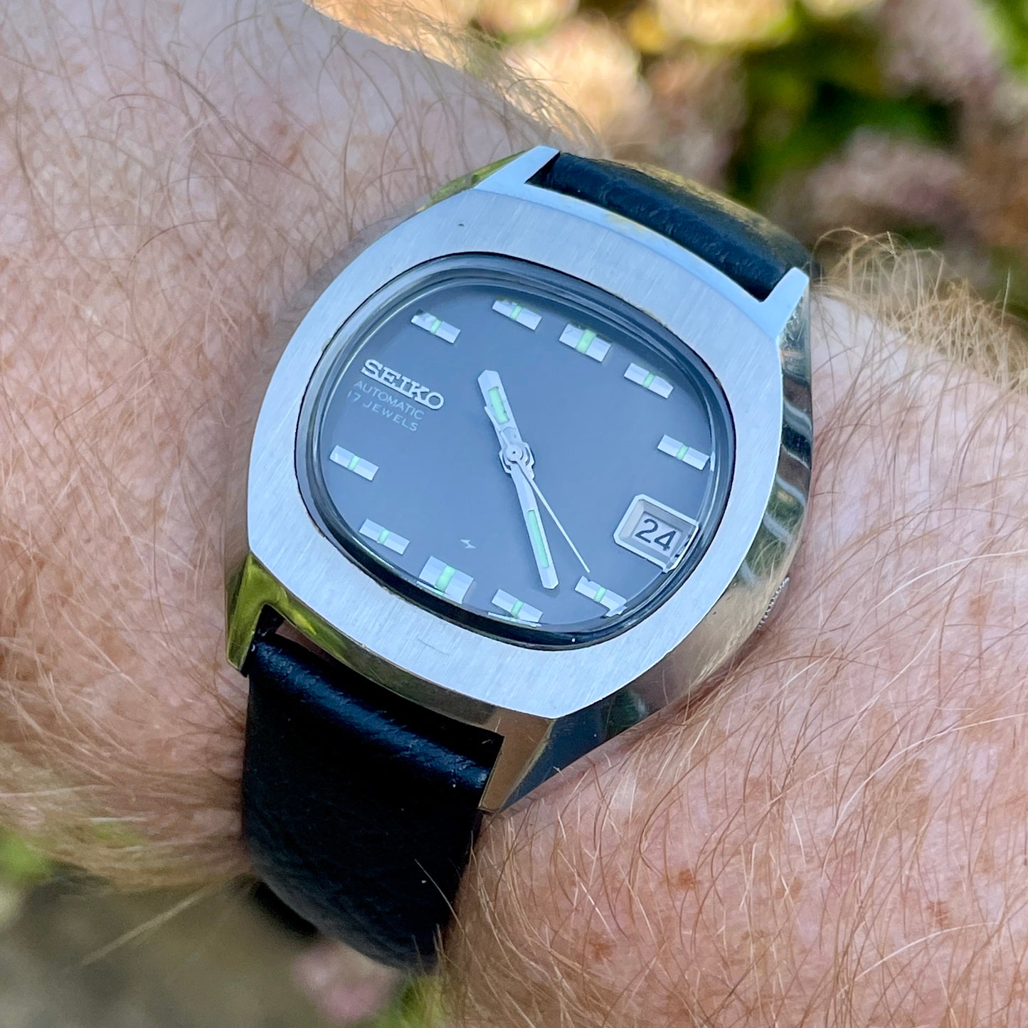 Seiko Automatic December 1976  7025-5000