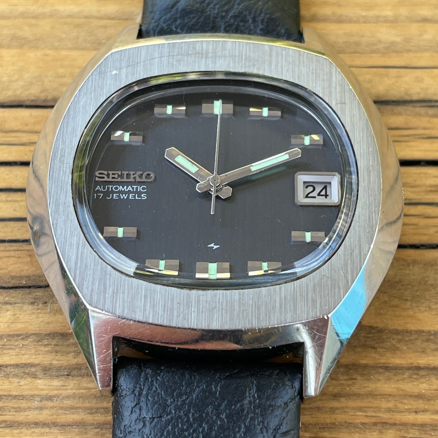 Seiko Automatic December 1976  7025-5000